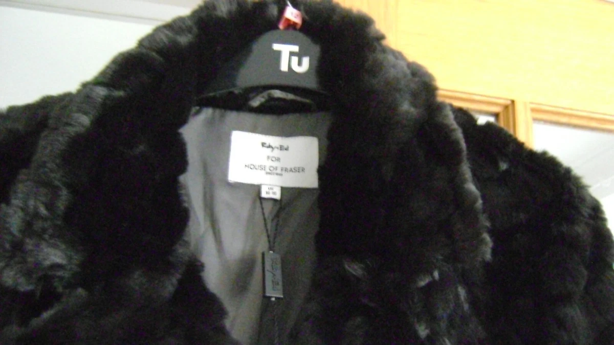 House of Frazer Ruby Ed Faux Fur Black Coat 14 16 BNWT 199 Longer Length