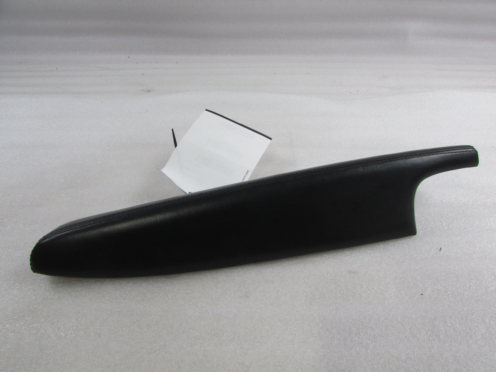 Maserati Quattroporte, RH, Right Arm Rest Door Trim, Black, Used