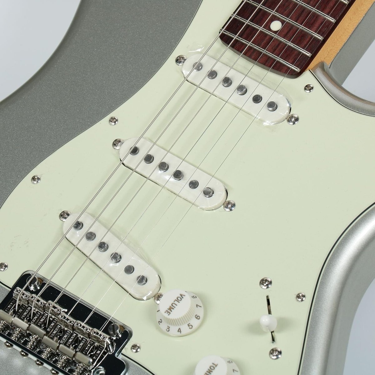 Fender Made In Japan FSR Hybrid II Stratocaster Inca Silver with