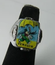 Vari-Vue Penguin Floatng Open / Closed Umbrella Flicker Ring from Batman Series