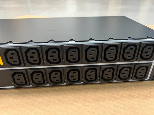 Server Technology PRO1 Switched PDU C1W16HR-2CAA5BAC - Unità di distribuzione dell'alimentazione - Foto 6 di 7