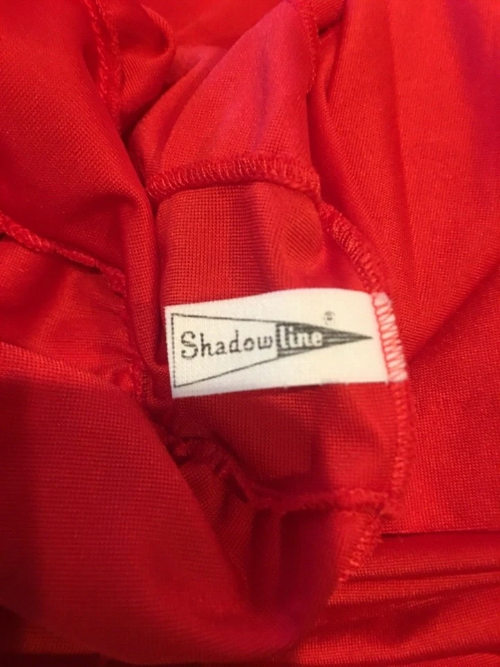 Vintage SHADOWLINE Red Silky Nylon Empire Waist ROBE Lingerie S/M - Image 4 of 4