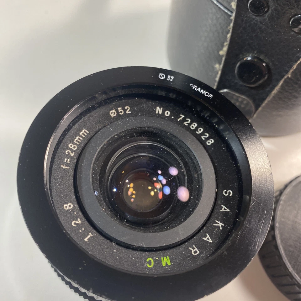 Sakar Auto 28mm f/2.8 Wide Angle Lens W/ Case - Image 2 of 4