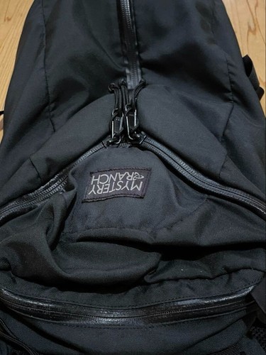 Mystery Ranch Urban Assault 21L Backpack 2017 Model Black Used From Japan - Picture 4 of 5