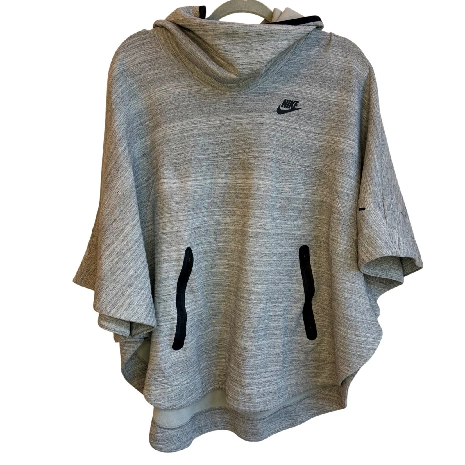 Nike Tech Fleece Hooded Poncho Cape Women L Grey Pockets Streetwear Outdoors