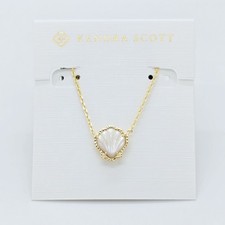 New Kendra Scott Brynne Gold Short Pendant Ne...