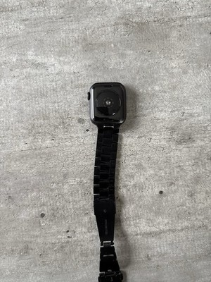 Apple Watch Nile SE 40mm - Defektes Glas
