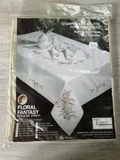 Tobin Stamped Napkins Set of 4 for Embroidery Floral Fantasy USA Unopened NEW