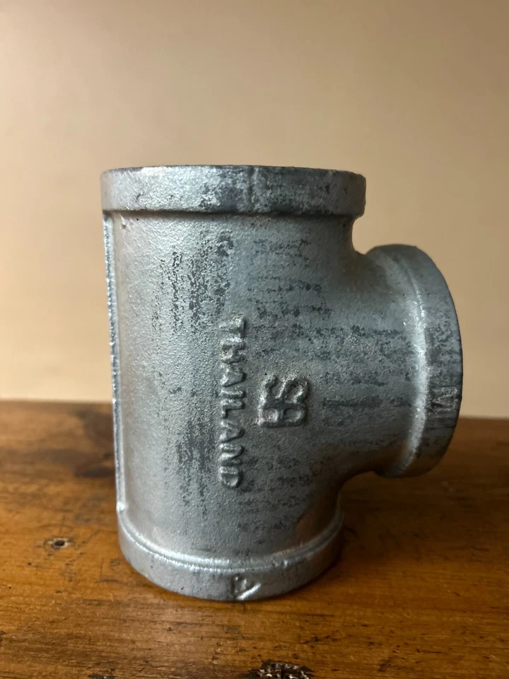 2-1/2" 300# Galvanized Malleable Iron Threaded Tee - Image 2 of 4