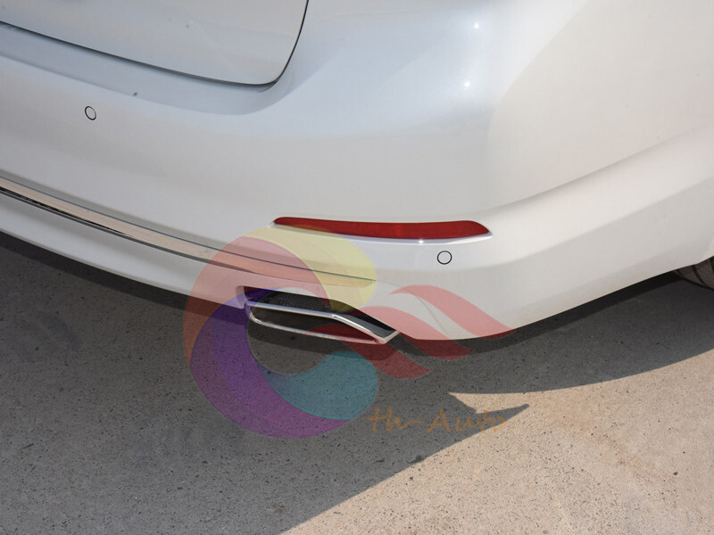 OEM Right Rear Bumper Reflector 63147388766 For BMW G30 5-Series 