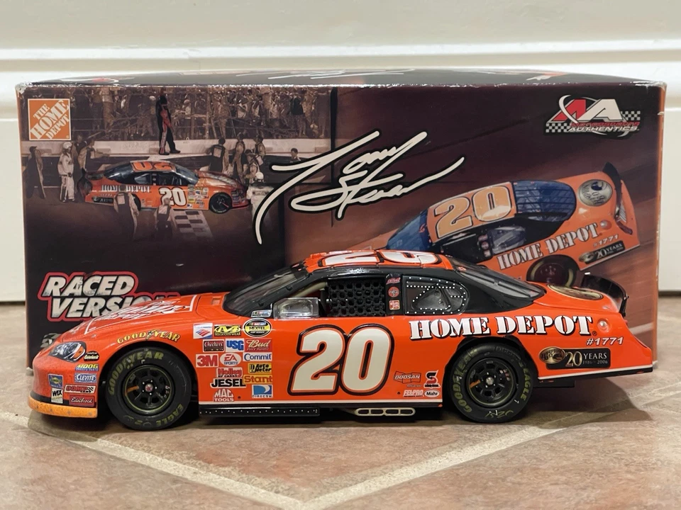 2006 Tony Stewart Home Depot julho Daytona vitória versão corrida GM Dealers 1/24 - Imagem 2 de 4