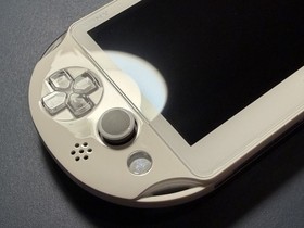 Playstation PS Vita 2000 - White - 128GB microSD + SD2Vita - Tested