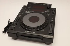Pioneer CDJ-900 Professional DJ Multi Player Digital Turntable