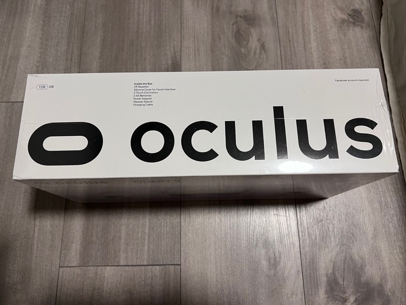 Meta (Facebook) Oculus Quest 2 128GB, White. Brand new. All included.