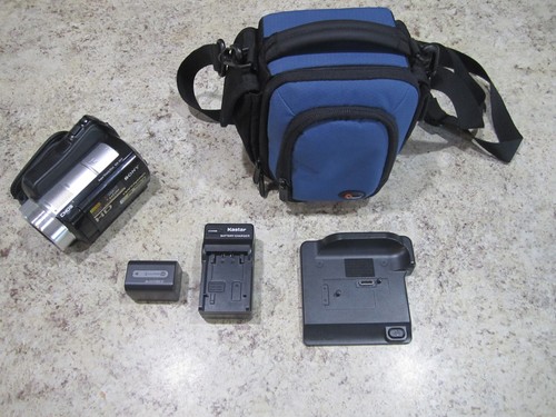 Sony HDR-SR10 Handycam Digital Camcorder Video Camera 40GB HDD Tested w/ extras!