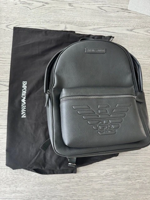 EMPORIO ARMANI バッグ Emporio Armani logo-debossed Tote Bag | Black | FARFETCH