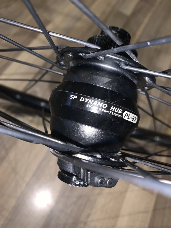 28“ 29“ VR Nabendynamo Steckachse 100mm SL PL-8X, Disc CL Neuwertig Vorderrad - Bild 3 von 4