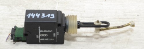 AUDI TT 8N Stellmotor ZV Heckklappe #144319-G182