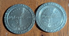 Lot Of 2 Mohegan Sun Casino Connecticut 1 $ Dollar Metal Token Chips Wundu Wigo