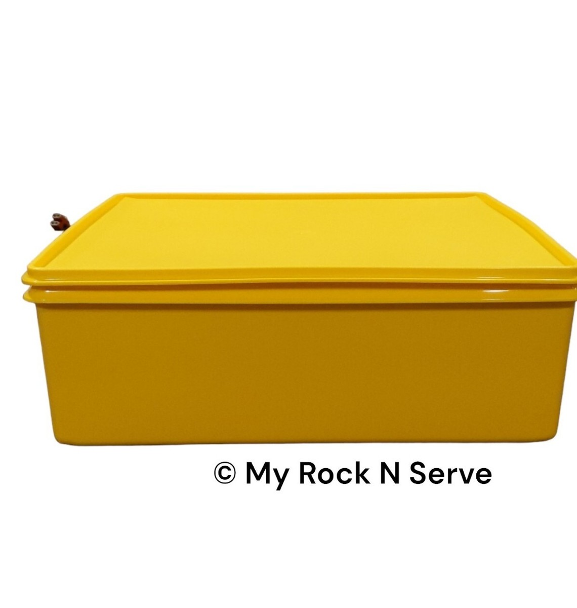 TUPPERWARE JUMBO STORAGE RECTANGULAR BOX 20 L/80 CUPS-IN YELLOW