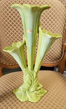 Mid Century Royal Haeger Green 16 3/4" tall R542 U.S.A. tulip triple fluted