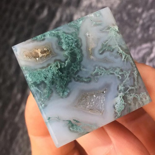 Natural Moss Agate Druzy Crystal Geode Carved Pyramid Healing Decorate Reiki 1Pc - Picture 6 of 24