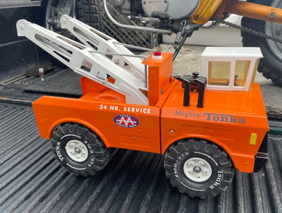 VINTAGE Mighty Tonka Orange Double Boom Tow Truck AA Wrecker 24