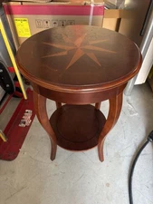 2002 Bombay Company Compass Rose Inlay Round Accent Table