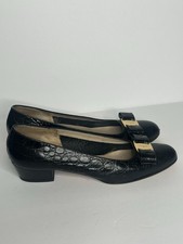 Salvatore Ferragamo Vara Bow Embossed Leather Black 8 3A Faux Crocodile 8 AAA