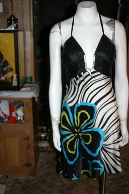 NEW BEAUTIFUL CACHE BLACK, WHITE, BLUE & GOLD SILK HALTER DRESS WT ACCENT SZ 2