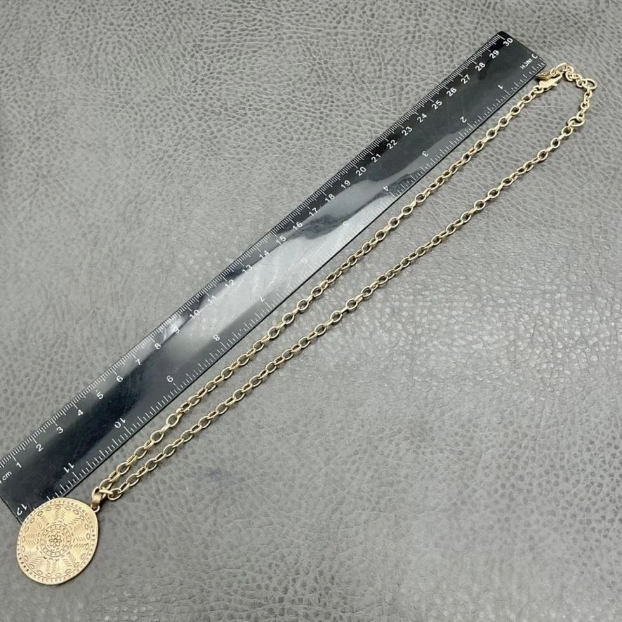 Collar Banana Republic Tono Dorado Medallón Colgante Cierre Langosta Moneda Boho 22" Foto 3 de 4