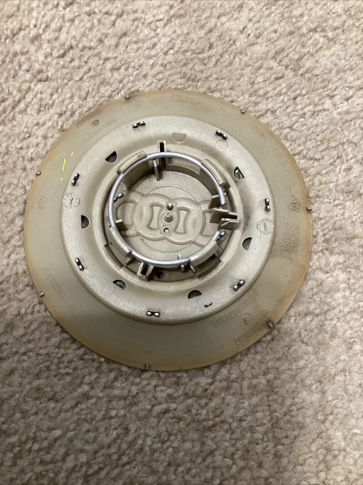 Tapa central gris plata Audi A4 2002-2005 se adapta a rueda de 16" de 5 radios ADB0061021 Foto 2 de 4