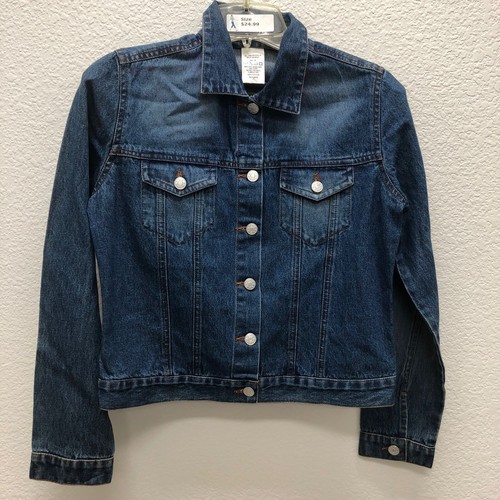 Joann Fabrics Girls Medium Jean Jacket With patchwork quilt embellishments back - Picture 2 of 4