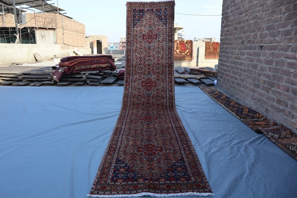 2x11 Malayer Style Runner Rug - Handmade Wool - Red Floral Medallions on Beige. - Image 3 of 4