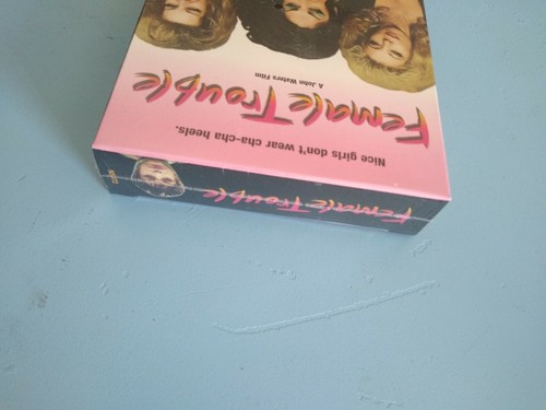 RARE FEMALE TROUBLE VHS SEALED UNCUT UNRATED Full Length JOHN WATERS NC-17 VHTF - Picture 4 of 6