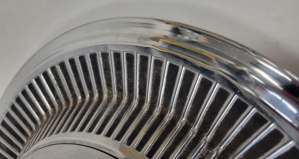 Колпак ступицы 15 дюймов 1968-69 Ford LTD Galaxie Country Squire от оригинального производителя Fomoco C8AZ1130A - Изображение 3 из 4