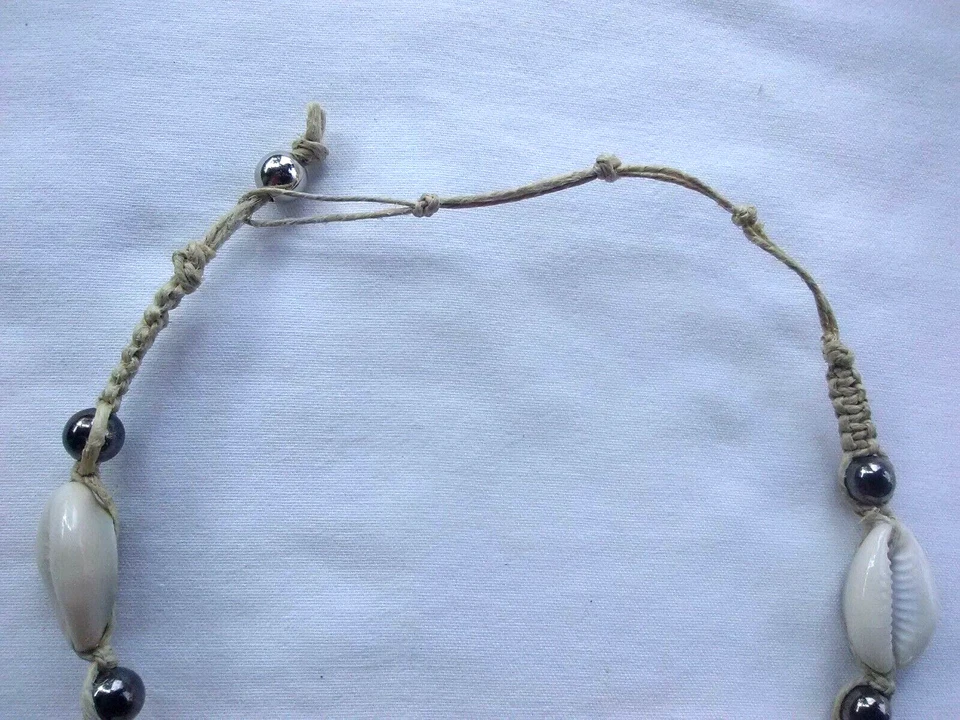 Surfer  Cowrie Shell Ethnic Tribal Hippie Necklace Boho  18" US  Seller New - Image 3 of 4