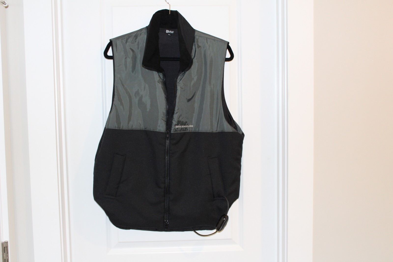 BMW Motorcycles Men's X-Large Gray Black Softshell Insulated Vest Made in USA