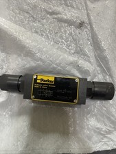 PARKER FM2DDKN 55 HYDRAULIC VALVE Used