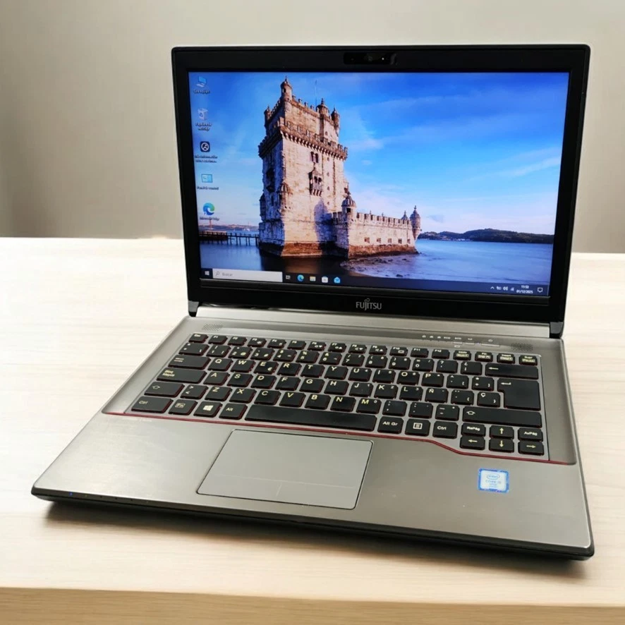 FUJITSU LIFEBOOK Corei7 メモリ8GB SSD256GB FUJITSU LIFEBOOK Corei7 メモリ8GB SSD256GB FUJITSU LIFEBOOK Corei7