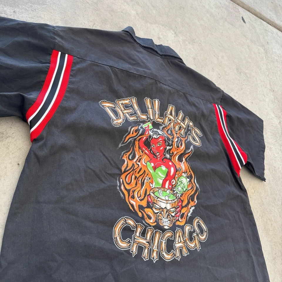 Camisa anos 90 Hilton Bowling Mechanic Delilah's Chicago mangas listradas botão para cima G - Imagem 4 de 4