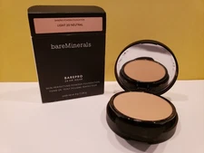 Bare Minerals~BarePro 24HR Skin-Perfecting Powder Found ~ Light 20 Neutral ~ NIB