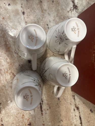LENOX MERRY AND BRIGHT SNOWFLAKE MUG 12 OZ GOLD TRIM Gift Storage Box Set Of 4 - Picture 4 of 7