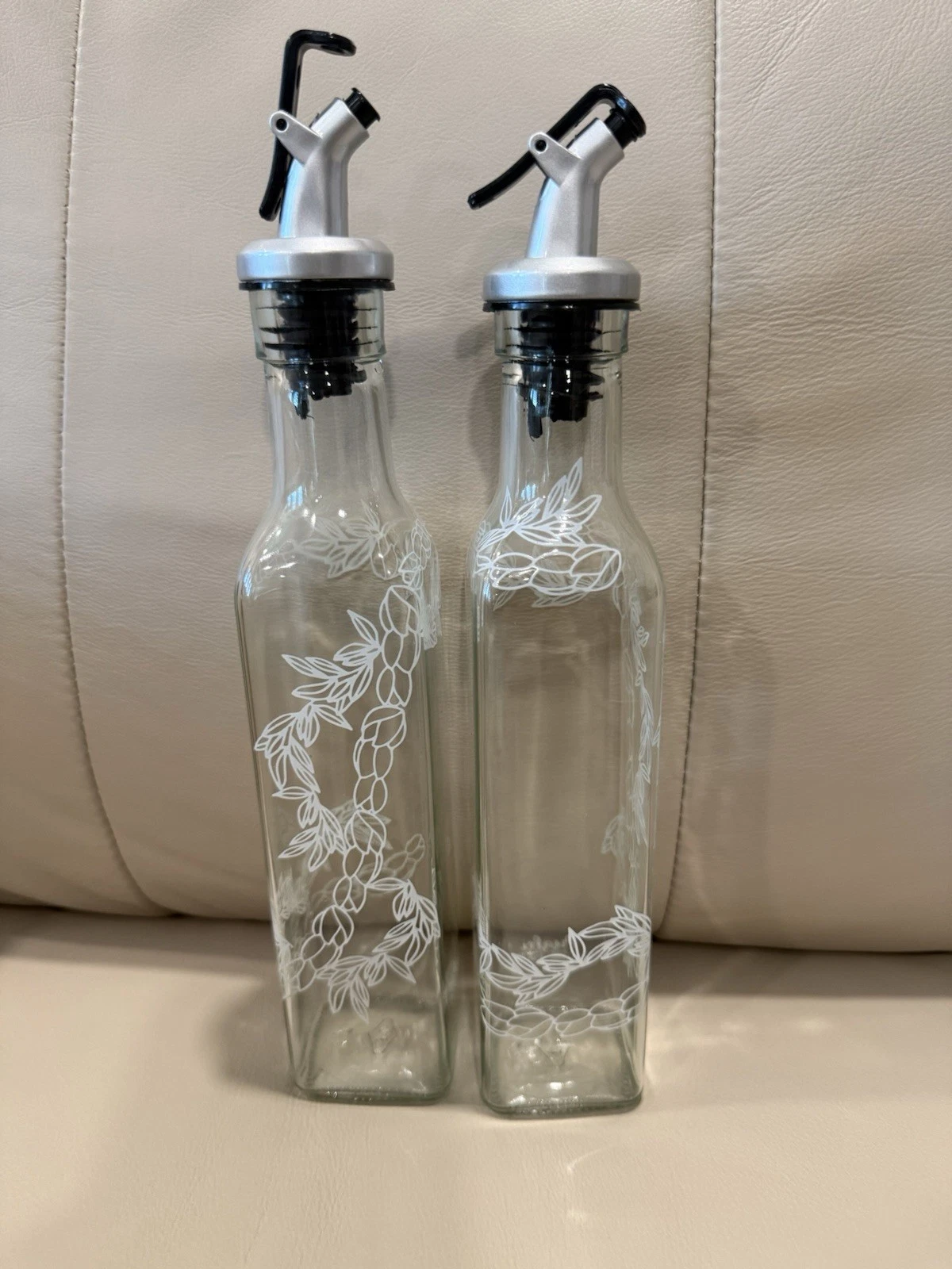 Pualei Designs Oil & Vinegar Bottle Set New Made In Hawaii