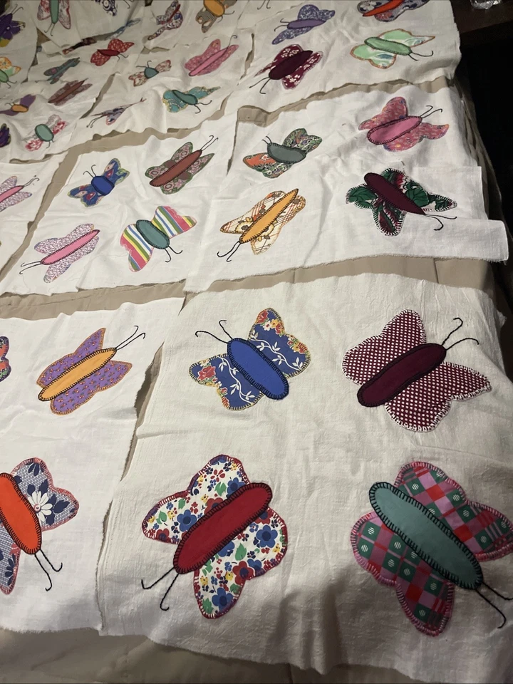 RARE*** 18”  1930s? 17 Butterfly Applique Quilt Blocks Feed Sack With 4 On Each - Image 4 of 4
