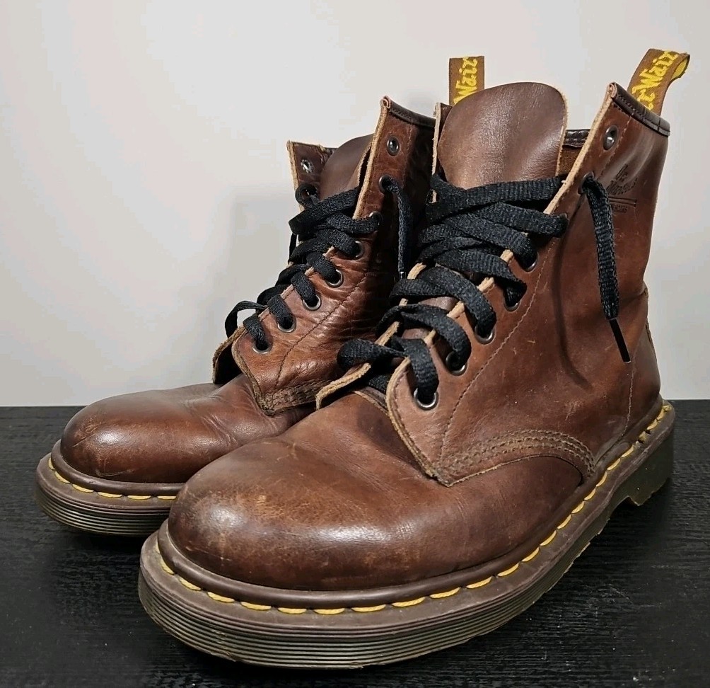 Made In England Doc Marten 1460 Boots Mens Size 9.5 Crazy  display picture 1