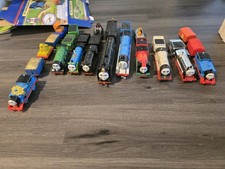 Thomas  Friend Trackmasters 26 Pieces Motorized Train Set
