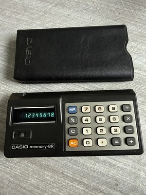 Vintage ~ CASIO memory-8R Calculator With Storage Case ~ Tested. Works!