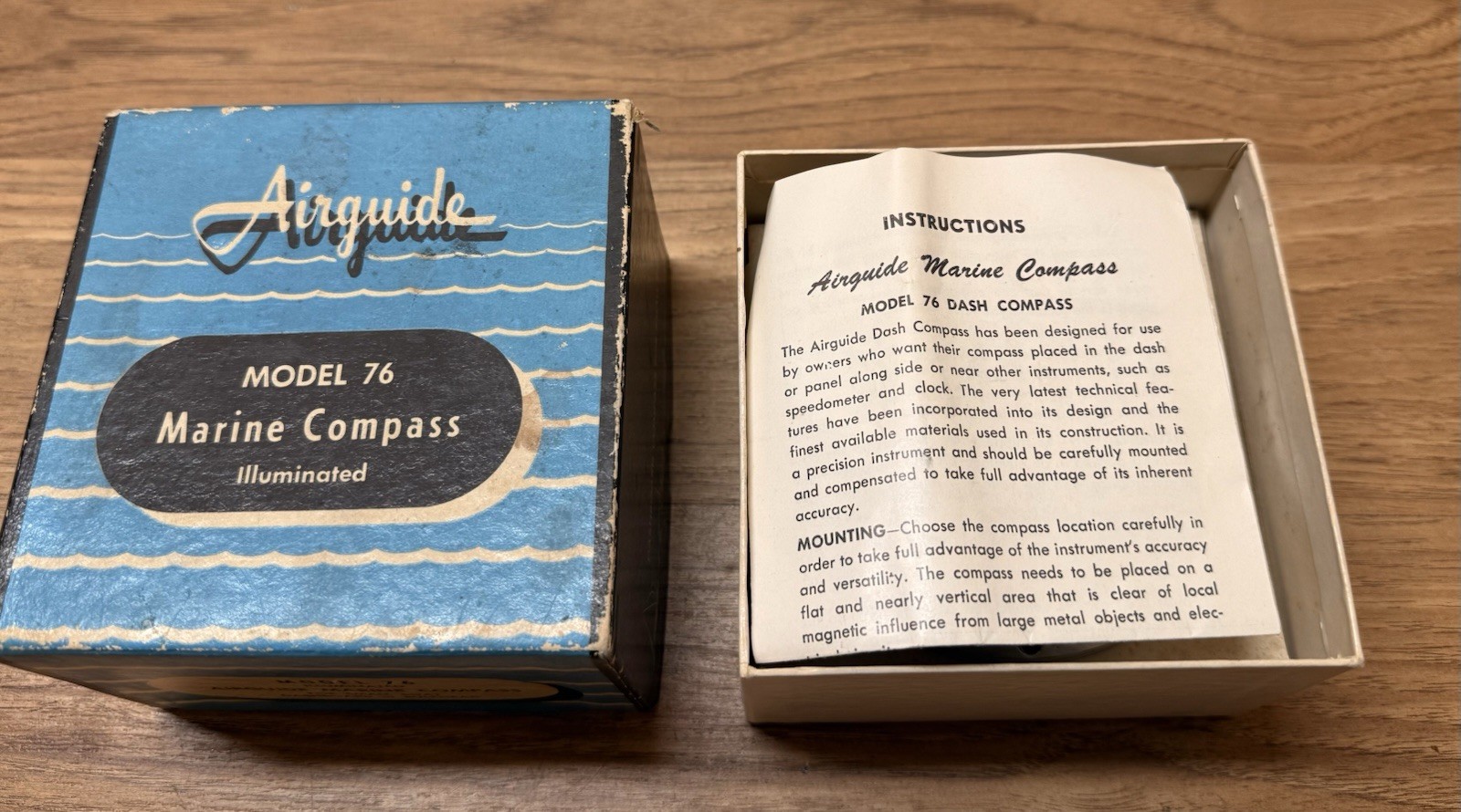 Vintage 1961 Airguide Marine Compass Model 76 in the original box +++ NOS
