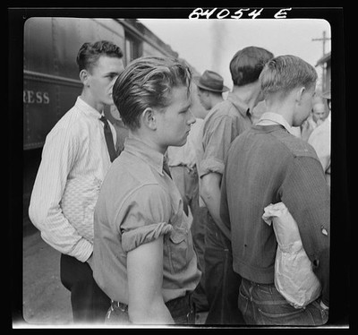 Richwood West Virginia 1942 Harvest Workers Station Departure Upper NY